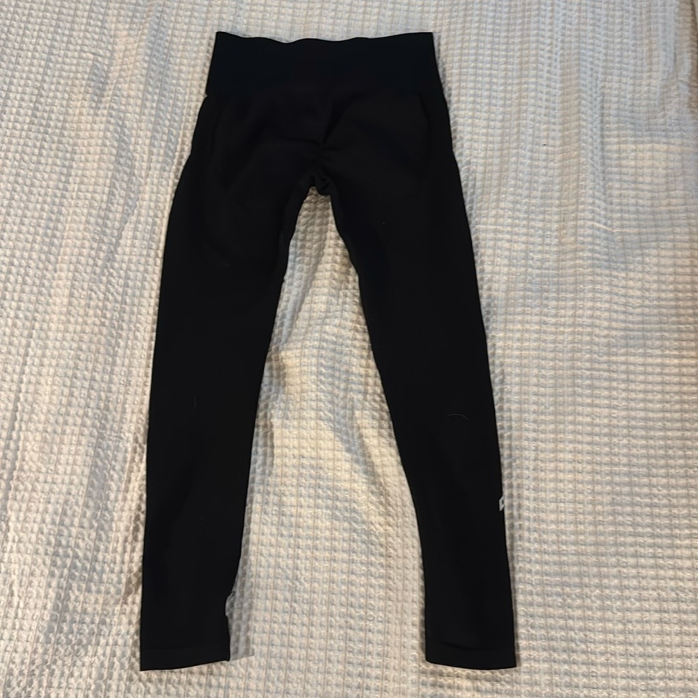 Oner Active Effortless Seamless Leggings size Medium in Black